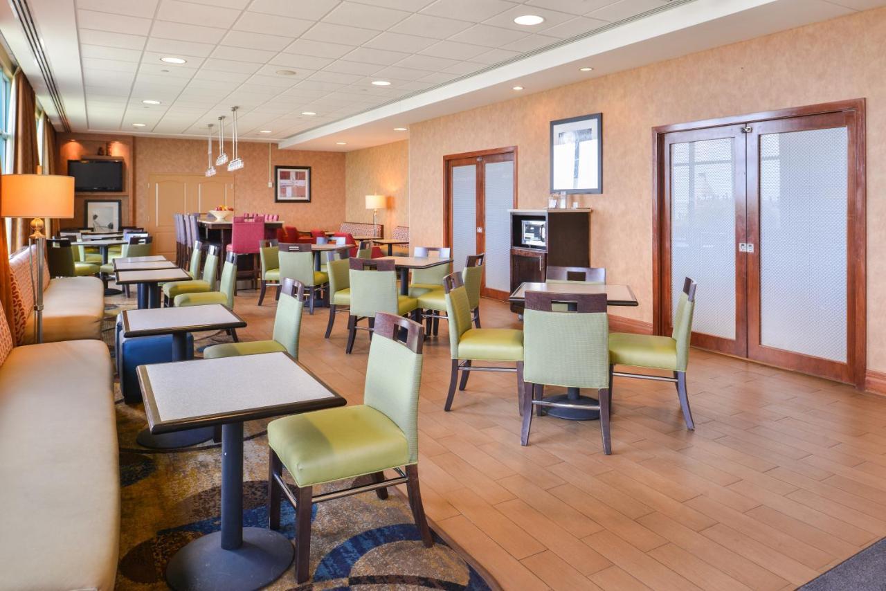19 Atlantic Hotel Virginia Beach Buitenkant foto